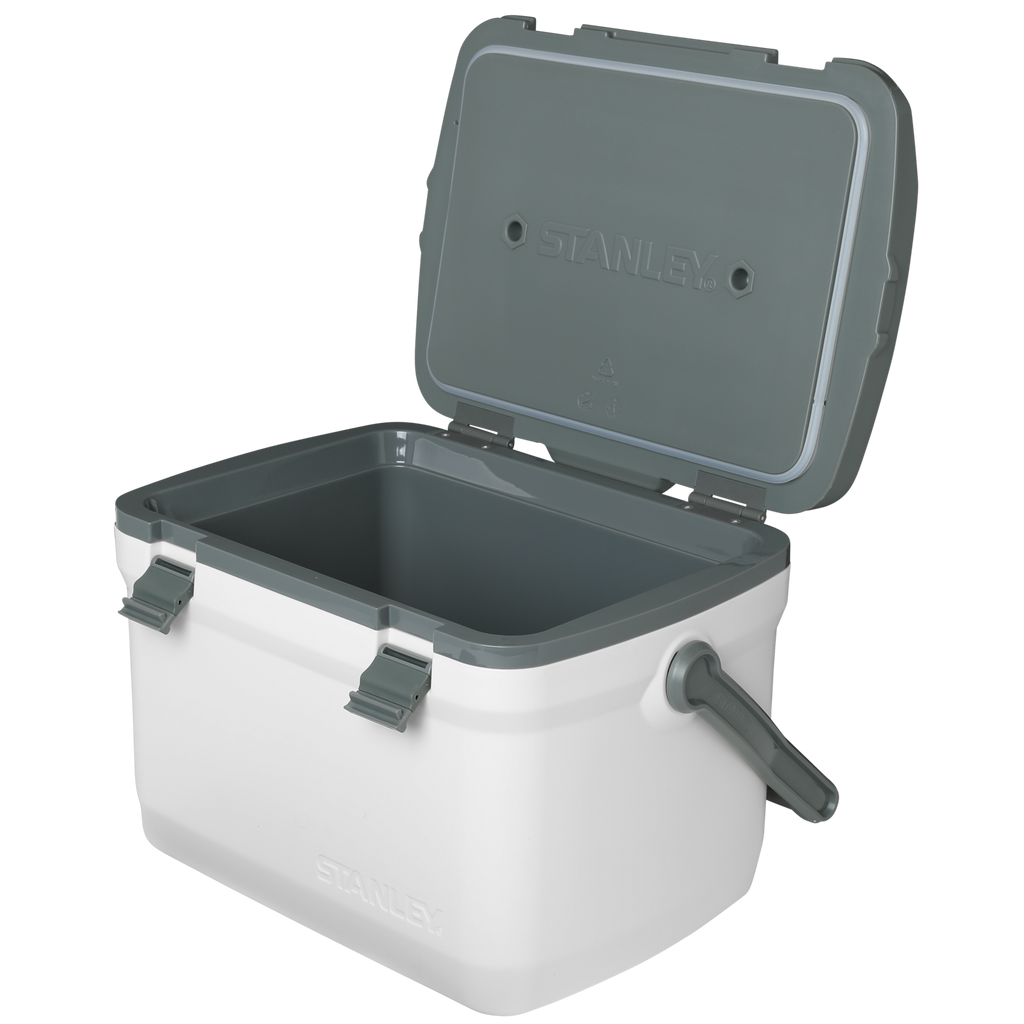 The Easy Carry Outdoor Cooler | 16 QT E9