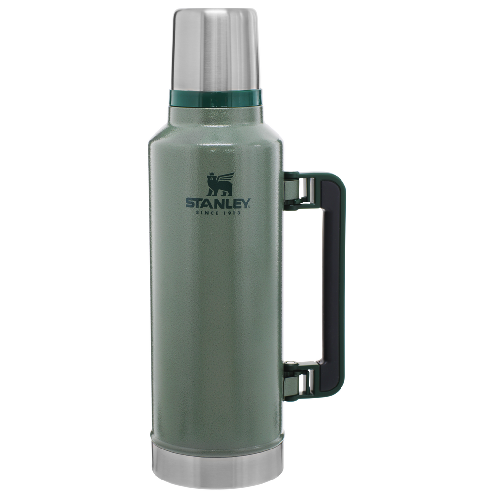 Classic Legendary Bottle | 2 QT - Stanley Create A4