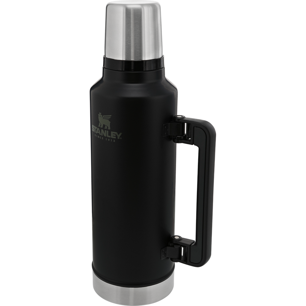 Classic Legendary Bottle | 2 QT - Stanley Create A4