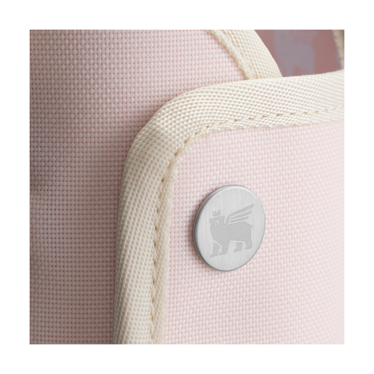 The All Day 40 OZ Quencher Carry-All E9