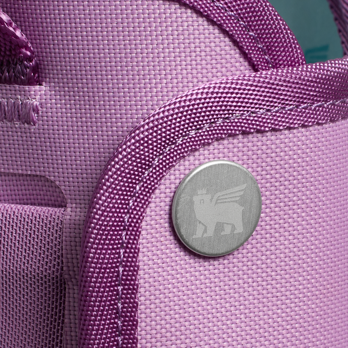 The All Day 30 OZ Quencher Carry-All H8