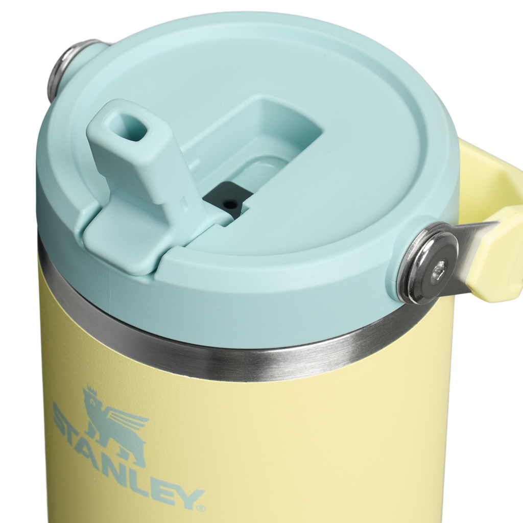 The IceFlow™ Flip Straw Tumbler | 30 OZ U2