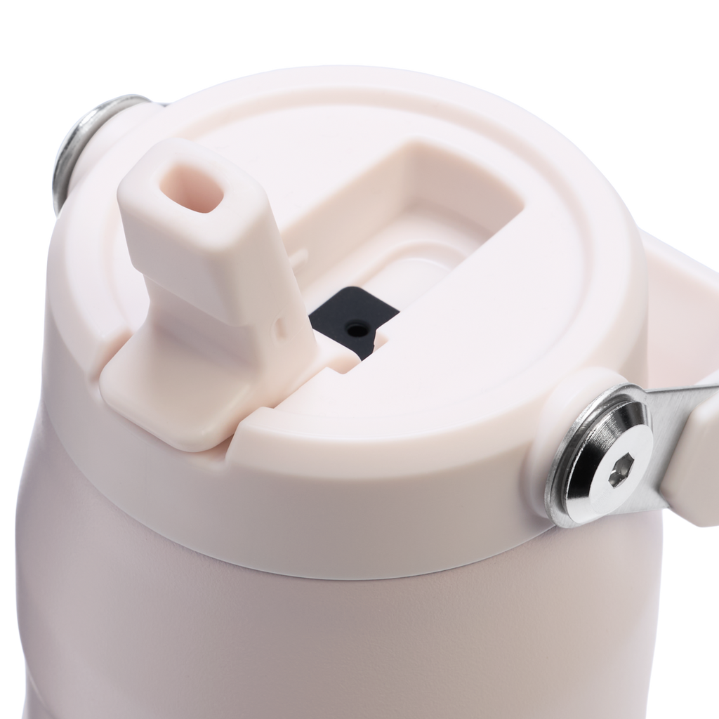 The IceFlow™ Bottle with Flip Straw Lid | 24 OZ L3