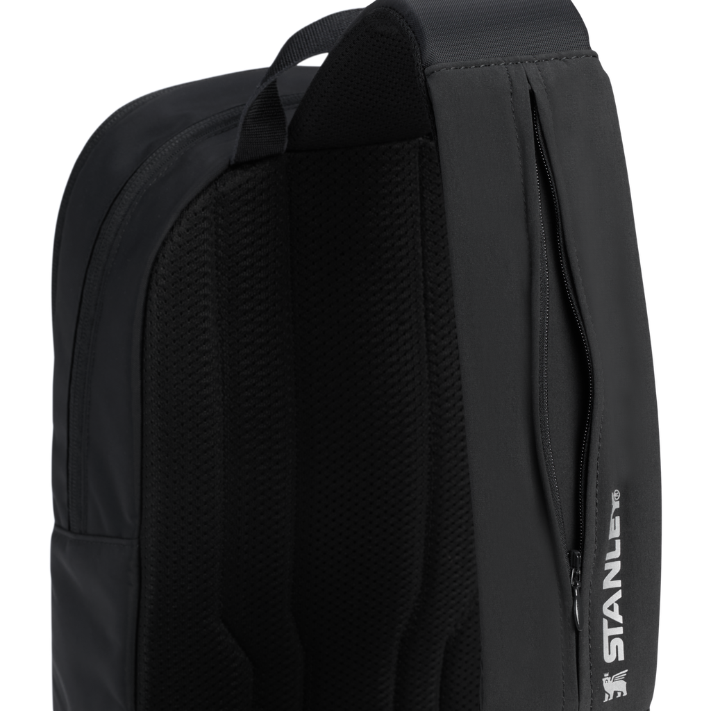 The Vitalize™ Crossbody Bag | 10 QT M0